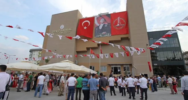 koç inşaat izmir deniz baykal kültür merkezi