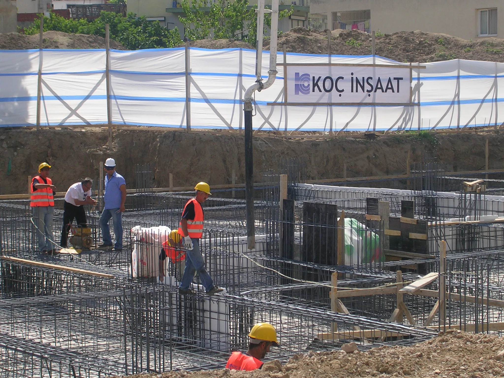 koç inşaat izmir karşıyaka belediyesi ahmet piriştina kültür merkezi 6