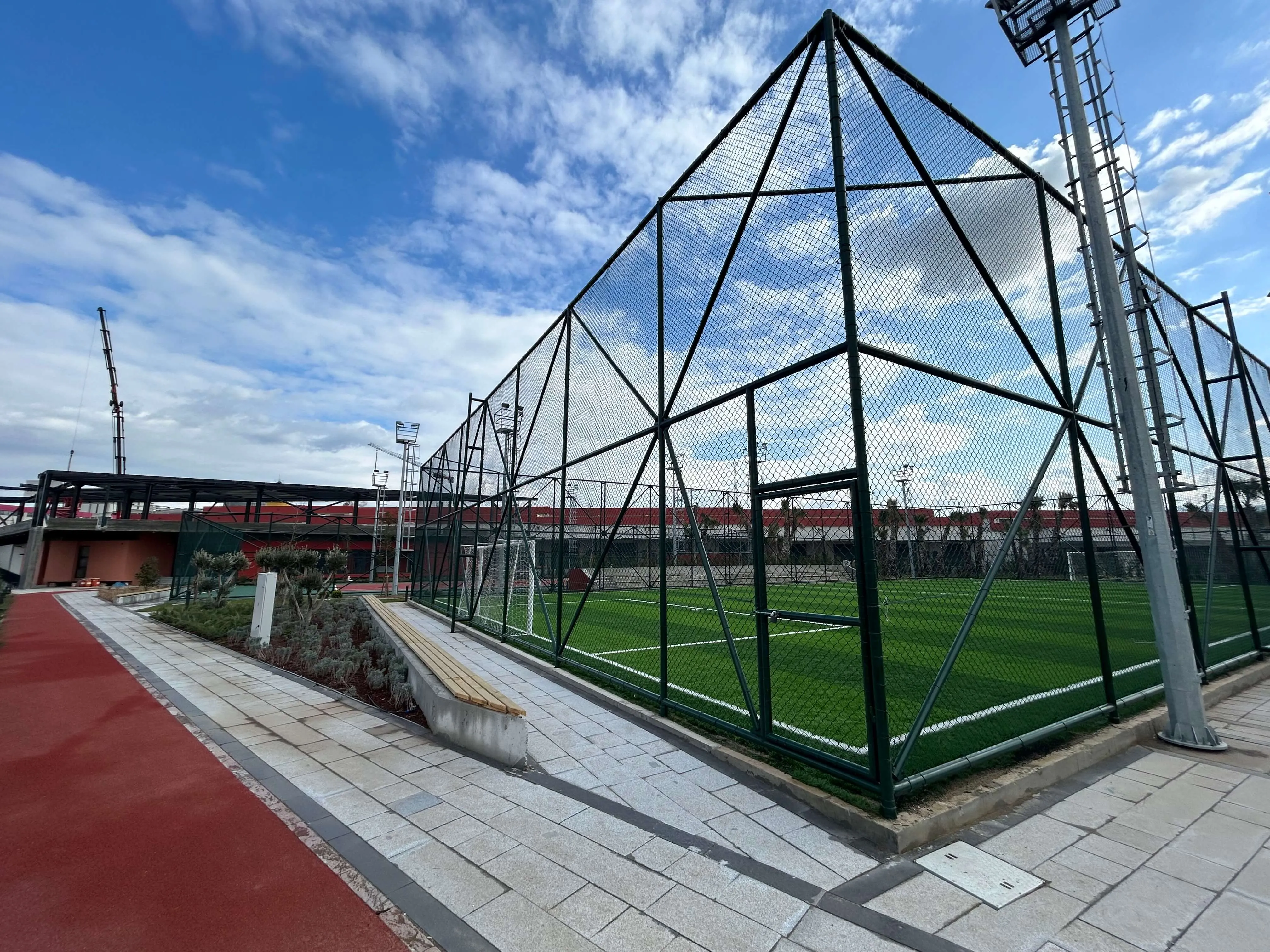 koç inşaat izmir alosbi spor tesisleri 5